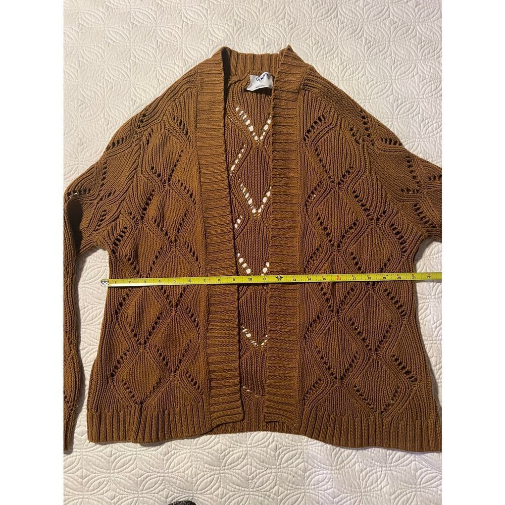 Old Navy golden open thread cardigan
Size medium - Picture 6 of 7